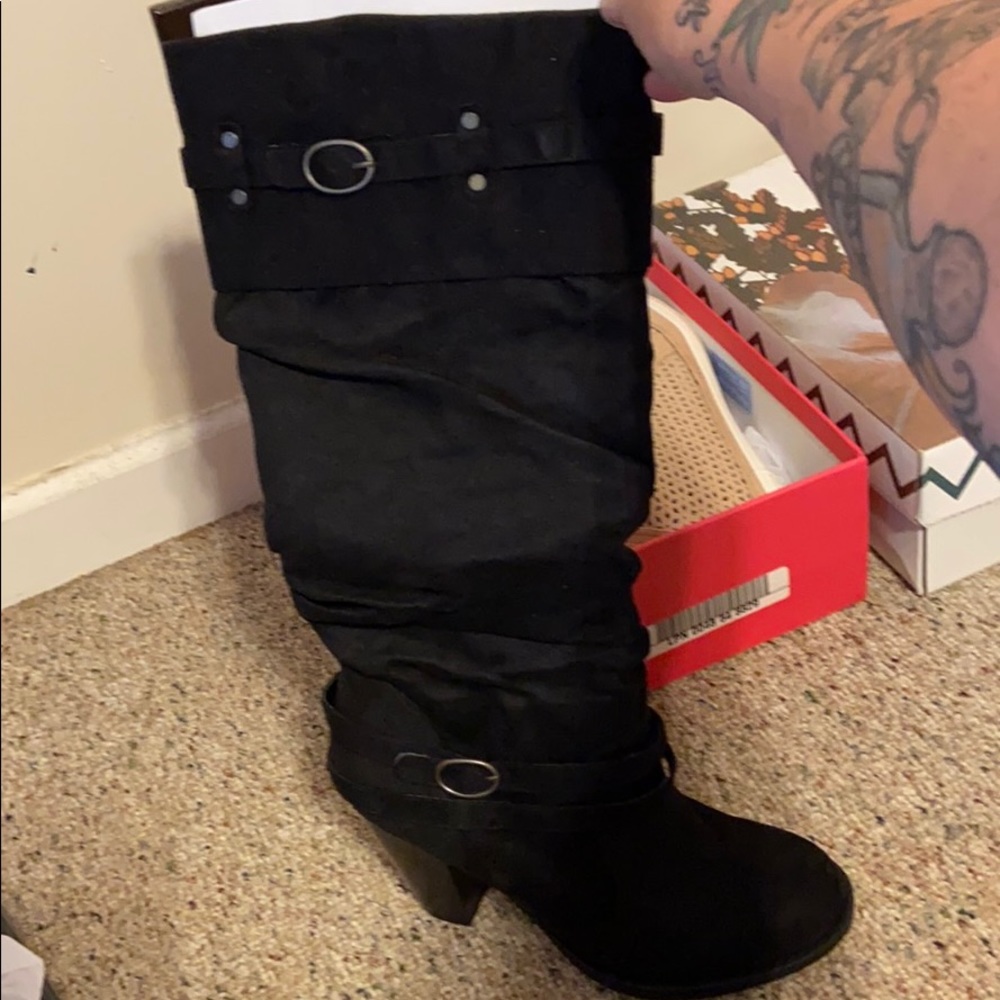 Black boots